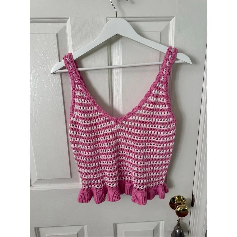 Full Tilt Pink & White Ruffle Hem Crochet Tank Top sz L EUC